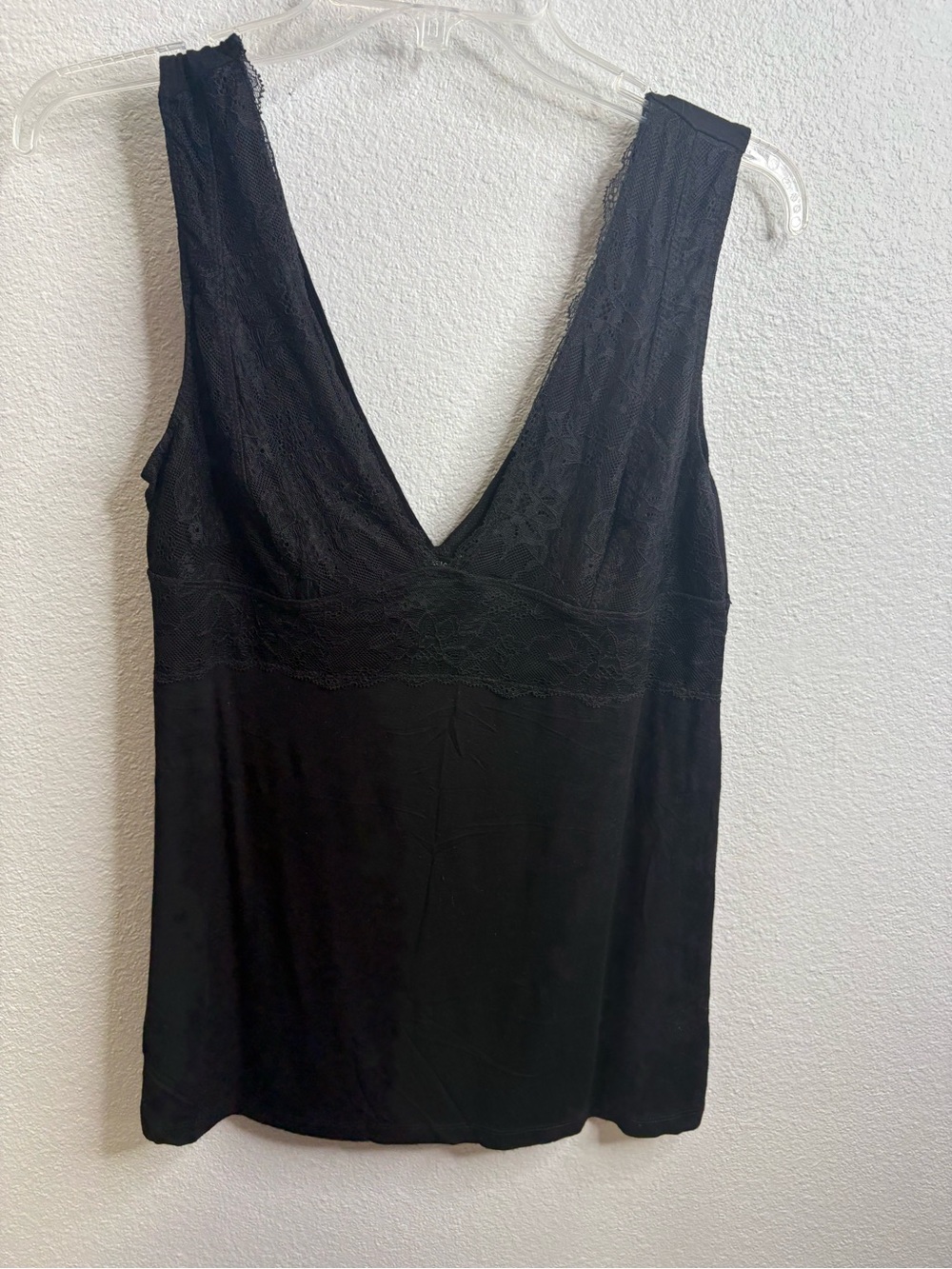 Tahari Size Medium Black Tank Top